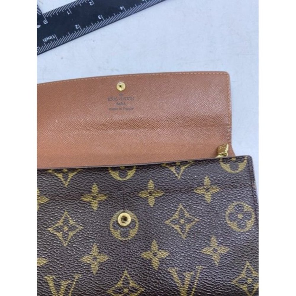 Louis Vuitton Brown Sarah Monogram Vintage Wallet - Picture 7 of 12